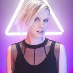 Stop Right There (Live & Acoustic) - Levina